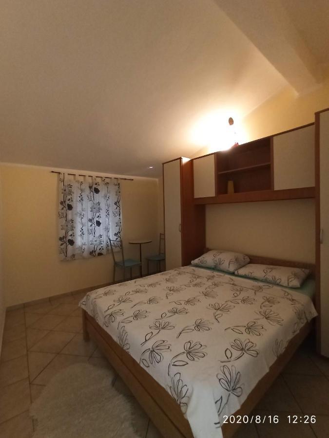 Apartmani Lun Vir Exterior foto